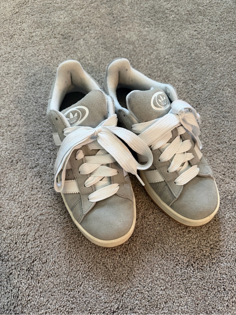 adidas Campus ’00 grey and white, women’s size 8, men’s 7